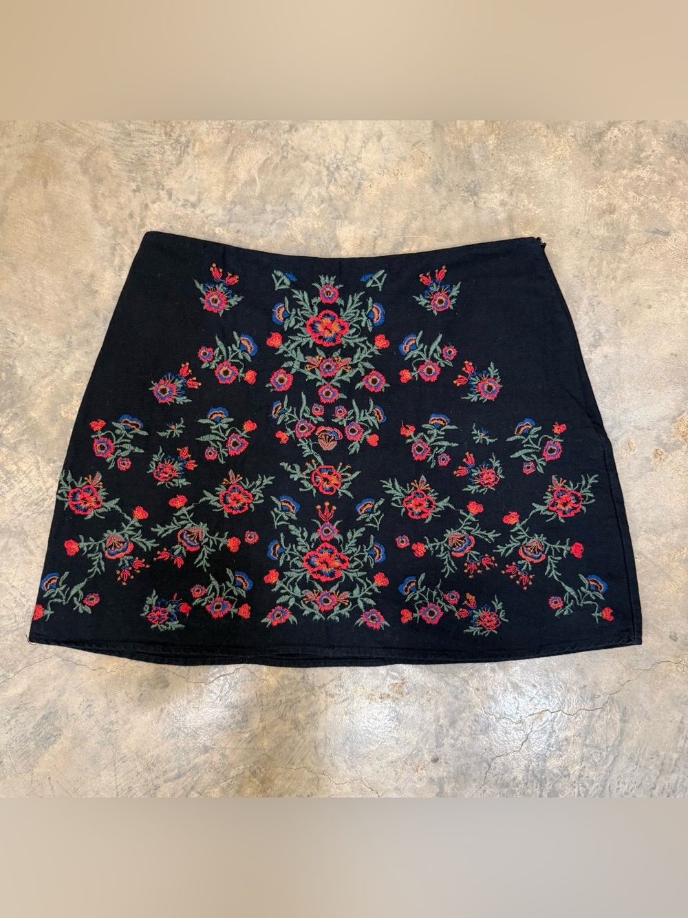 Zara Embroidered Floral Mini Skirt